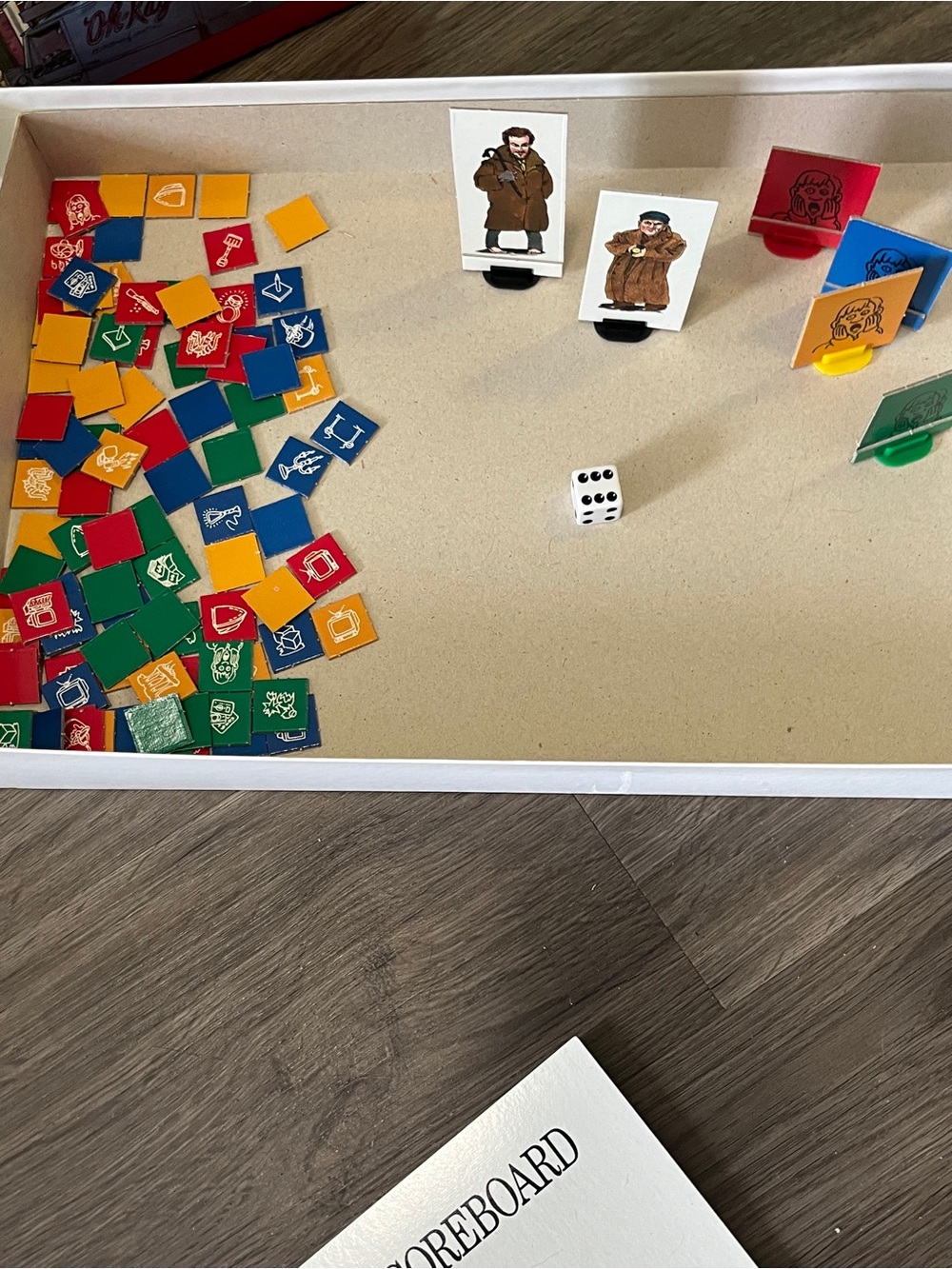 Home Alone Retro Board game family friendly based on movie - Picture 11 of 16